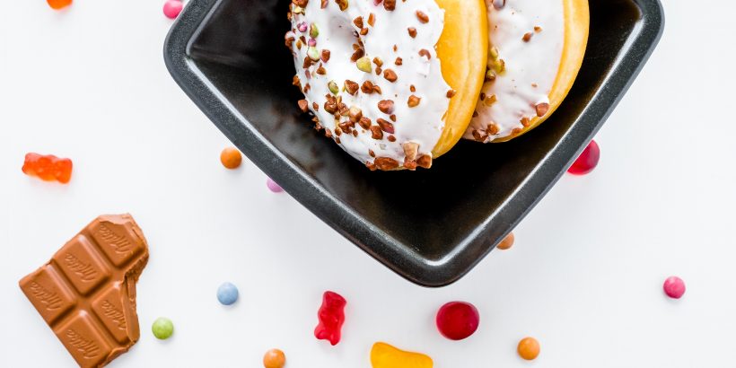 Donuts avec chocolat et bonbons gélatine