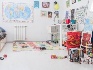 Un chambre d'enfants rangée