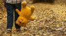 enfant-et-son-doudou